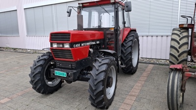 Traktor CASE IH 685 A