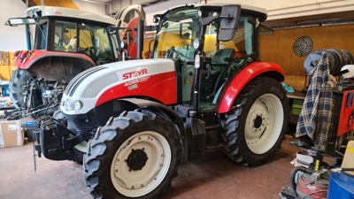 Traktor STEYR Kompakt 4085 mit 1415 Std.