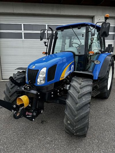 Traktor New Holland T5070