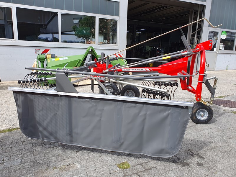 Massey Ferguson RK 361DN Kreiselschwader Baugleich Fella Juras 351DN