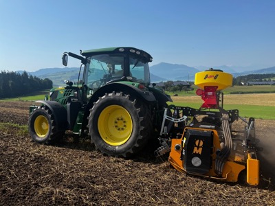 Müthing CoverSeeder 280 mit APV-Sägerät