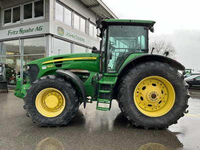 John Deere 7930