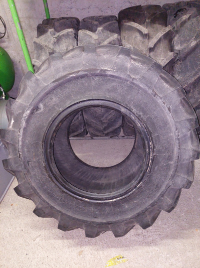 Michelin  425/75-20