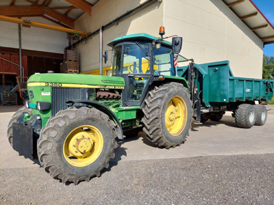 John Deere 3350