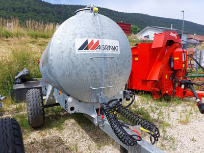 Tonneau à eau 3'100 litres freins à air