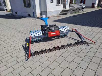 Brielmaier mit EFI Motor mit 235 cm Mähwerk