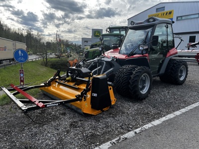 Müthing MU-H 220 mit Insektenretter