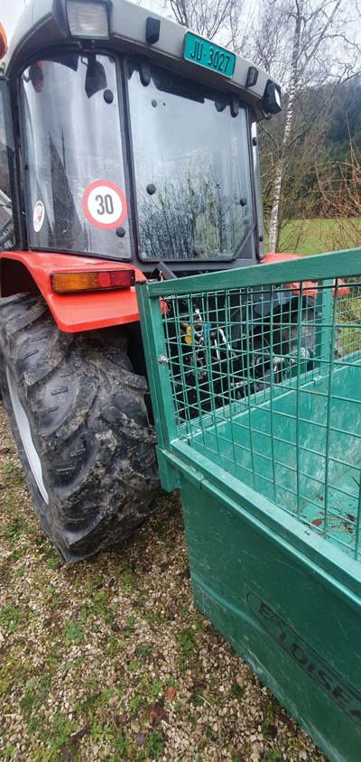 Vends tracteur MF 4335-4, 4 RM, en très bon état et peu servi, expertisé