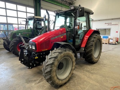 Massey Ferguson 6245