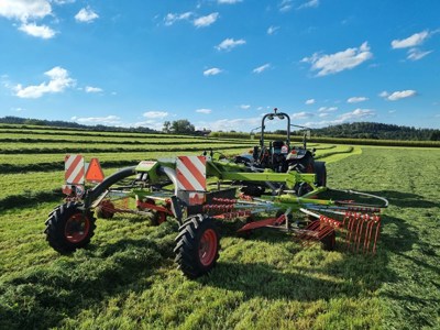 CLAAS LINER 2600 TREND Kreiselschwader/ Doppelschwader