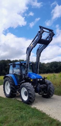 New Holland TS110