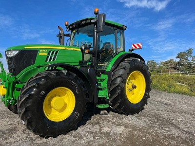 john deere 6215R