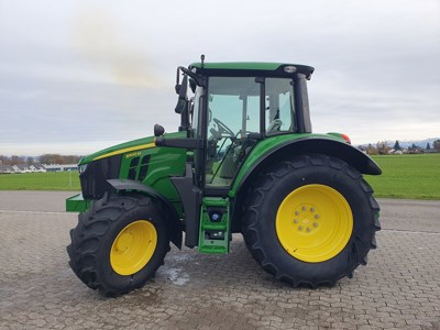 Traktor John Deere 6100M / Allrad / 40km/h