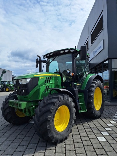 John Deere 6130R