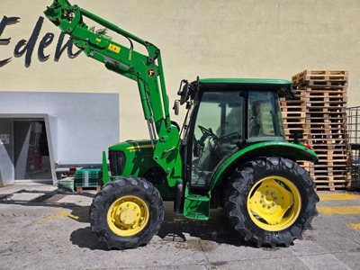 John Deere 5065 E mit Frontlader