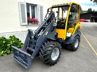 Eurotrac, W12 CS-M, 2024