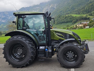 Valtra A115