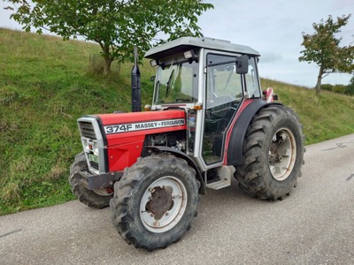 Traktor Massey Ferguson MF 374 AF