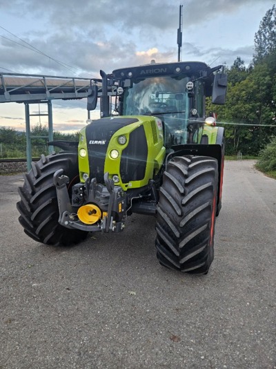 CLAAS - TRACTEUR - ARION 660 démo