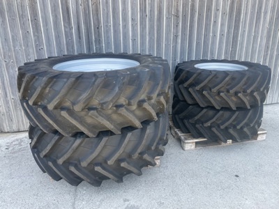 Rädersatz MF 540/65R34 und 440/65R24