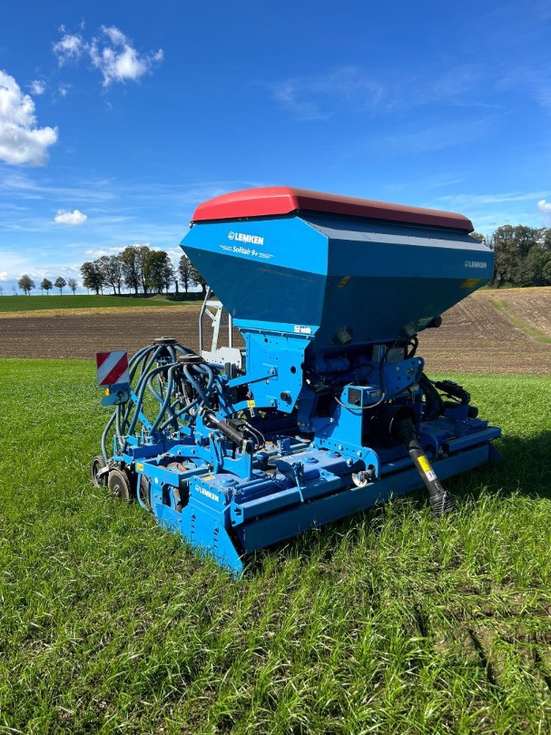 b388e105-0516-46b0-990e-cefbc1b4d116-Lemken Solitair 8.jpeg