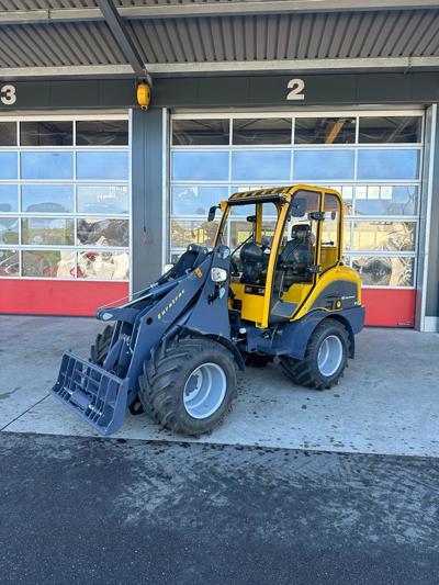 Hoflader Eurotrac W13 CF