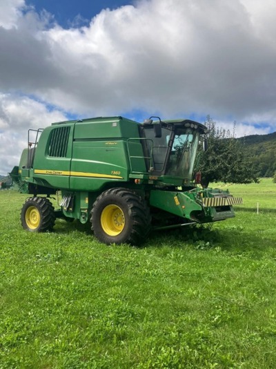 John Deere T560 HM Mähdrescher