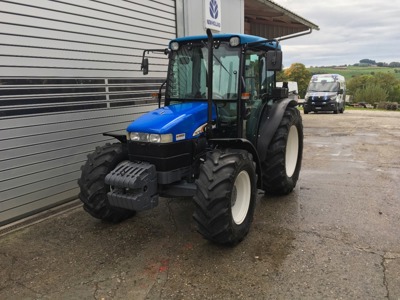 Traktor New Holland