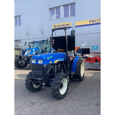 New Holland Traktor