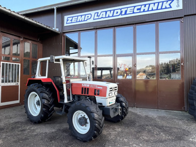 Steyr 8075 A mit nur 5'000 Betriebsstunden.