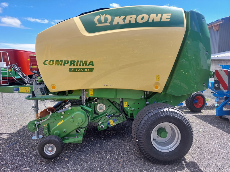 e783eddb-d925-4b0b-9a12-93d2aefe7d83-Krone Comprima F125 XC (3).jpg