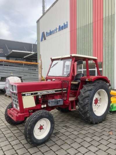 Traktor IH 644