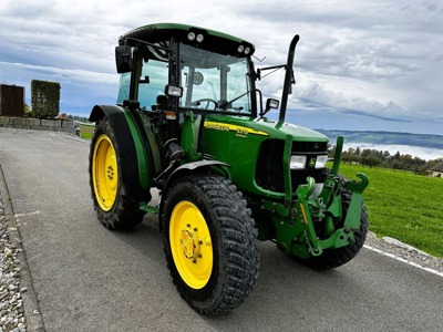 JOHN DEERE 5315 mit Frontlader