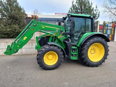 John Deere 6090 M mit AutoQuad-Getriebe mit FL