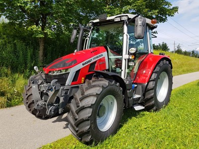 bei mir jedes Massey Ferguson Modell erhältlich