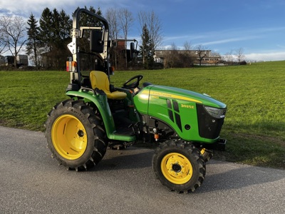 John Deere 3025 E Allrad - Hammerangebot bis 03.11