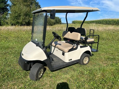 Elektrofahrzeug Ezgo  RXV Elite, 4-Plätzer mit Lithiumbatterie