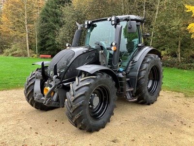 Valtra N 134