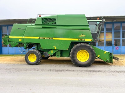 John Deere 2056 HM