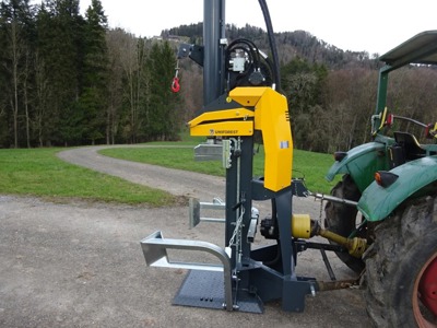 Holzspaltmaschine Uniforest mit Funk Seilwinde  26