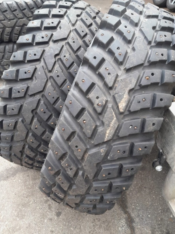 de4752db-06bf-474d-abf2-0adb0c5c5d60-Nokian Pneu gespikt 6.jpg