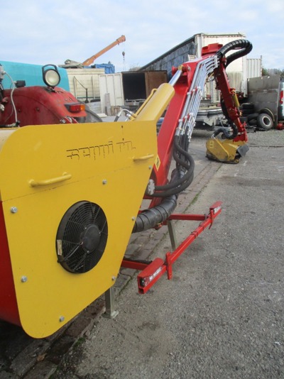 Böschungsmäher Seppi. M SBM 650 AVS Mulcher