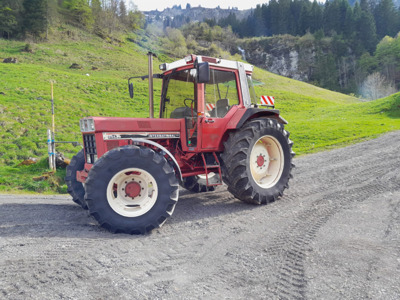 Traktor Case IH 1055XL