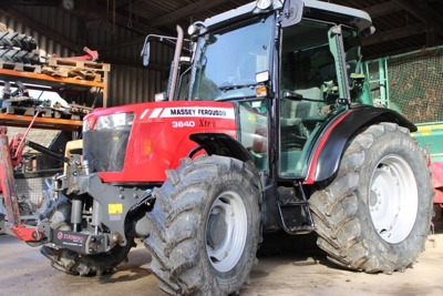 Massey Ferguson 3640 inkl. Lenksystemvorbereitung