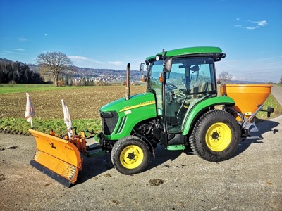 John Deere 3720 kompletter Winterdienst Ausrüstung