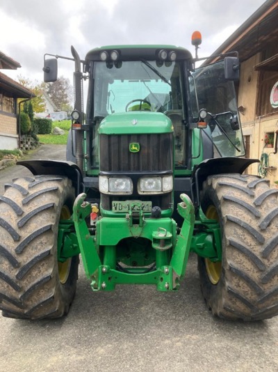 John Deere 6920