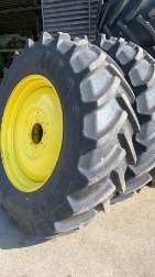 John Deere Kompletträder 520/85 R42