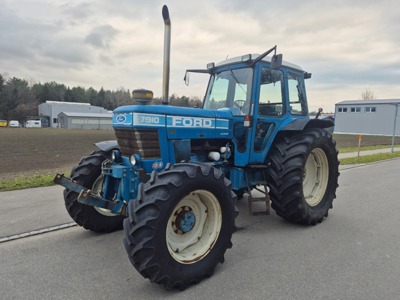 Traktor Ford 7910 A 6 Zylinder