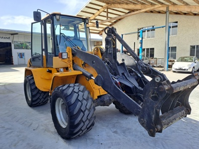 Pneulader Volvo L45