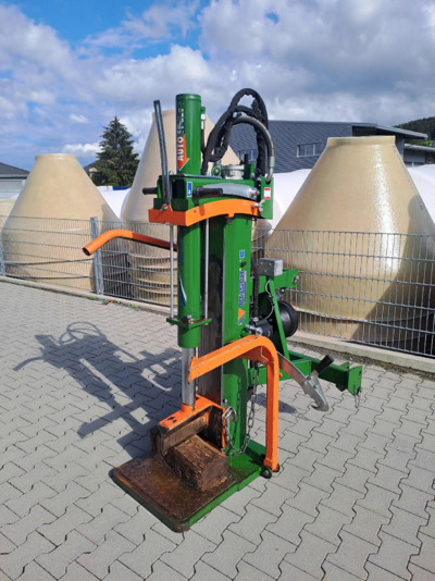 Holzspaltmaschine Posch Hydro-Combi 20to.